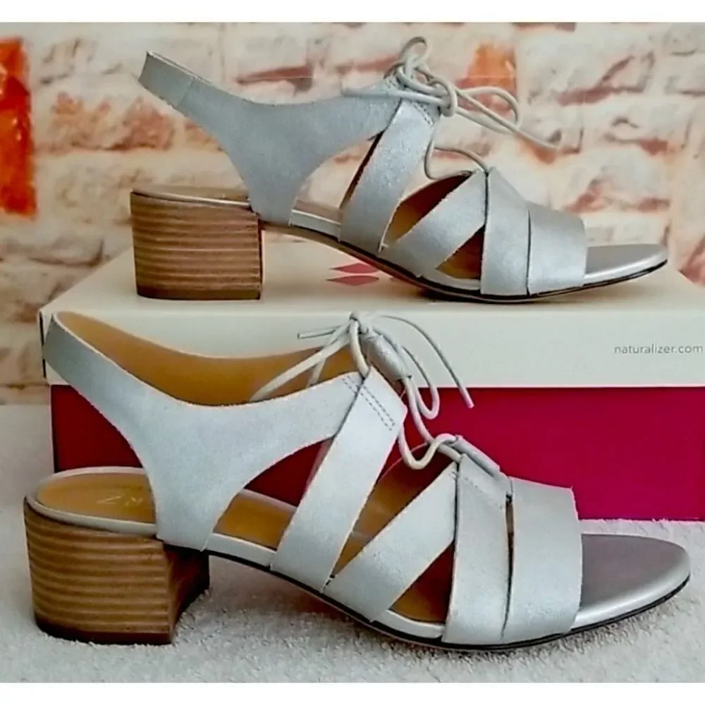 🎁Naturalizer Felicity leather Block heels Sandals size 9.5